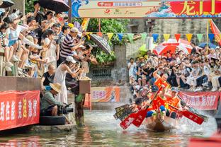 保级路上困难重重！标晚：水晶宫边锋奥利斯预计伤缺2个月